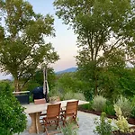 Grove Cottage: Immersed In Nature & Close To Town Casa de Férias *