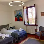 Grove Cottage: Immersed In Nature & Close To Town Casa de Férias *