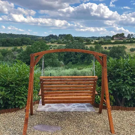 Grove Cottage: Immersed In Nature & Close To Town Nyaraló