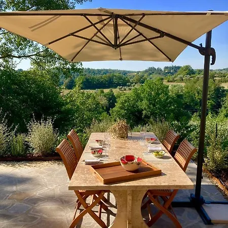 Holiday home Grove Cottage: Immersed In Nature & Close To Town *