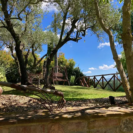 Dom wakacyjny Grove Cottage: Immersed In Nature & Close To Town *